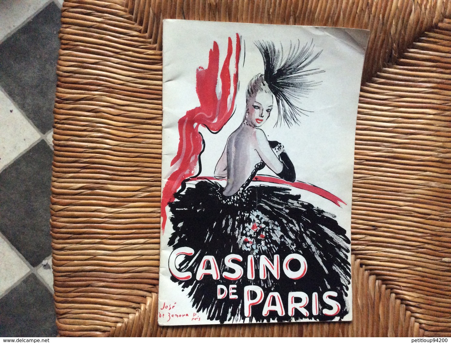 PROGRAMME CASINO De PARIS  Elle Est Du Tonnerre  *ROYAL Du Mesnil  *St RAPHAEL  QUINQUINA - Programmes