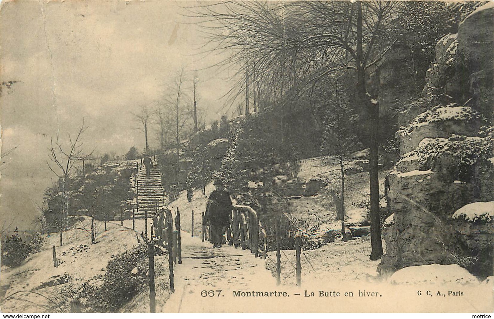 PARIS - Montmartre, La Butte En Hiver.(carte Vendue En L'état) - Arrondissement: 18