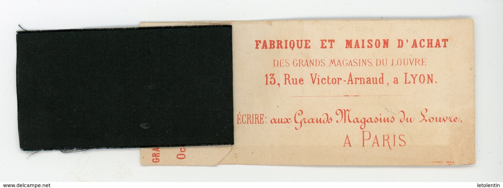 CARTE DE VISITE: FABRIQUE ET MAISON D'ACHAT "LES GRANDS MAGASINS DU LOUVRES" À LYON & PARIS Avec ECHANTILLON DE TISSU - Cartes De Visite