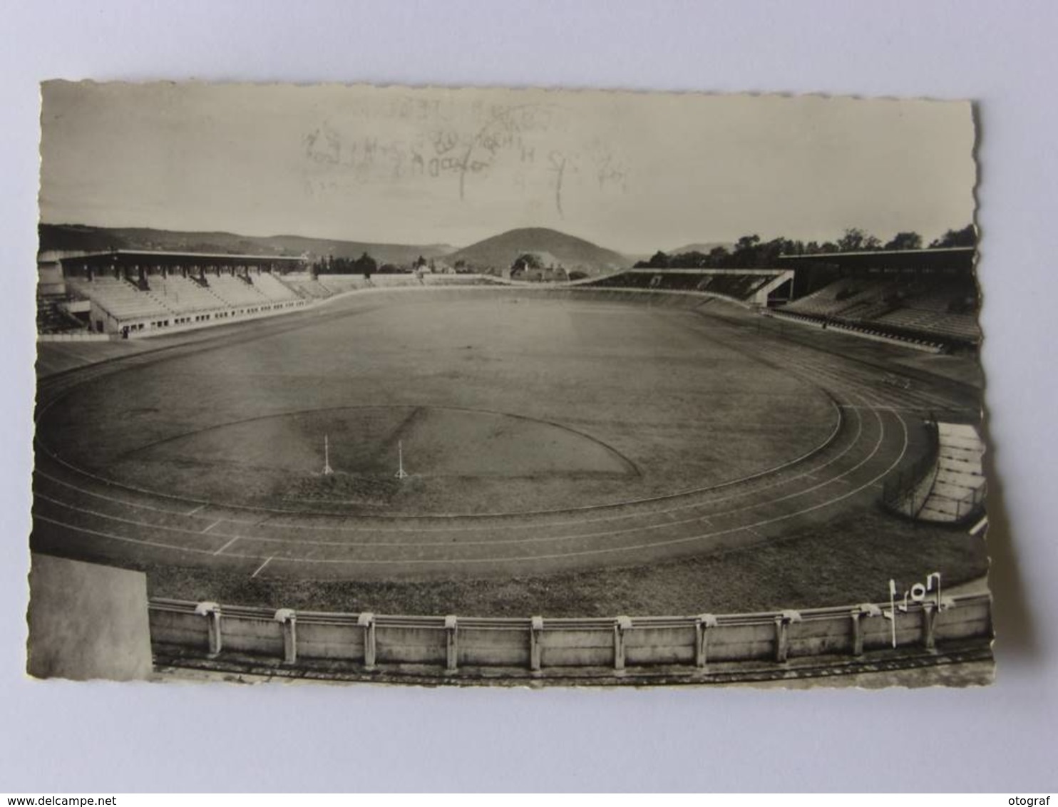 CPSM - BESANCON - Le Stade Des Sports - Stades