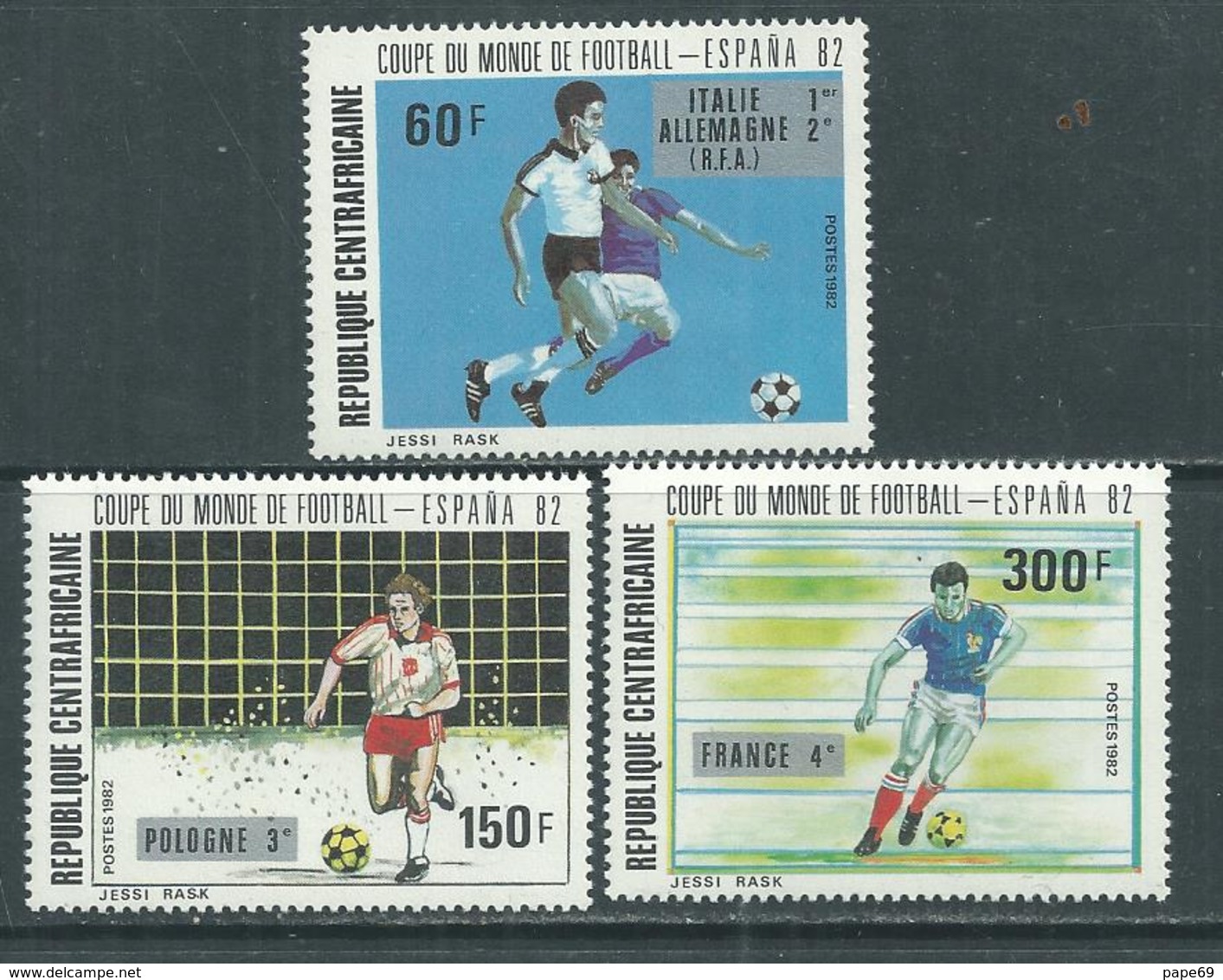 Centrafricaine N ° 531 / 33 XX : "Espana'82", Coupe Du Monde De Football, La Série Des 3 Valeurs Sans Charnière TB - Centrafricaine (République)