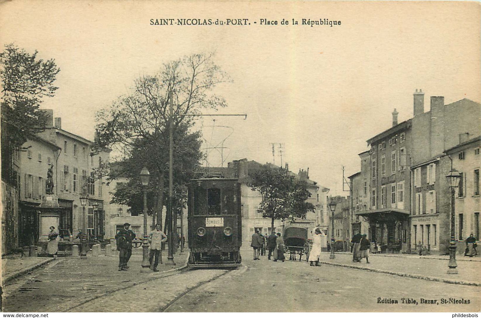 MEURTHE ET MOSELLE   SAINT NICOLAS DU PORT  Place De La Republique  TRAMWAY - Saint Nicolas De Port