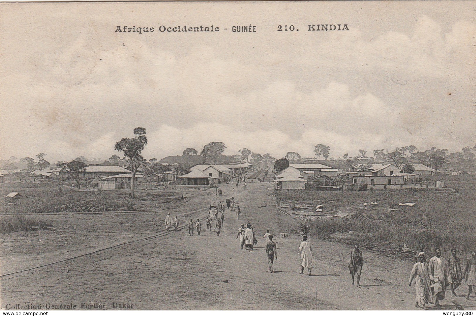 KINDIA   GUINEE     "Vue Sur Village" De Kindia - Guinée