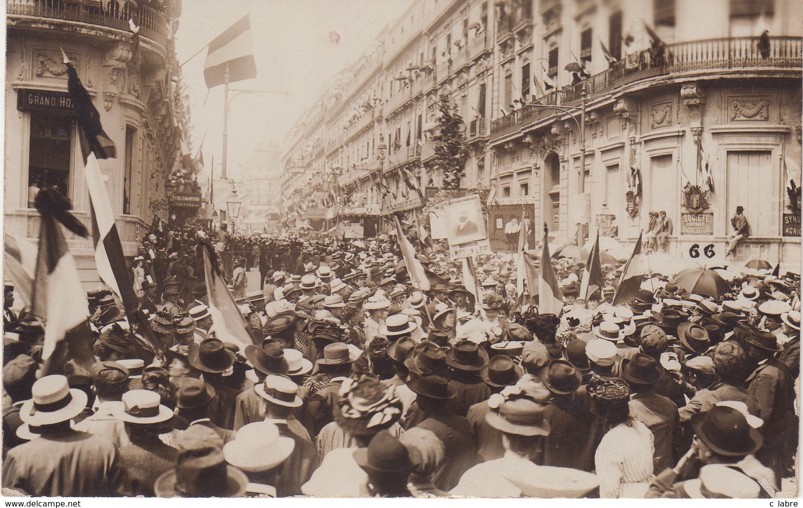 MONTPELLIER : Meeting Viticole Du 9 Juin 1907 . CP PHOTO . Manisfestants Dans Une Rue . - Montpellier