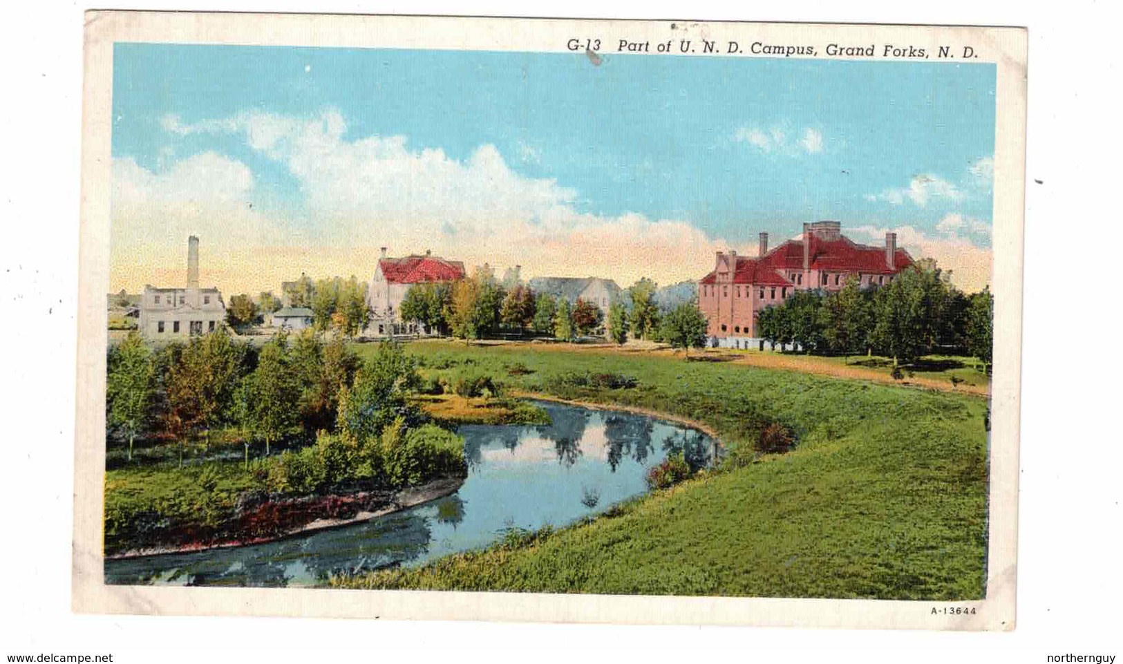 GRAND FORKS, North Dakota, USA, Part Of U. N. D. Campus, Old Linen Postcard - Grand Forks