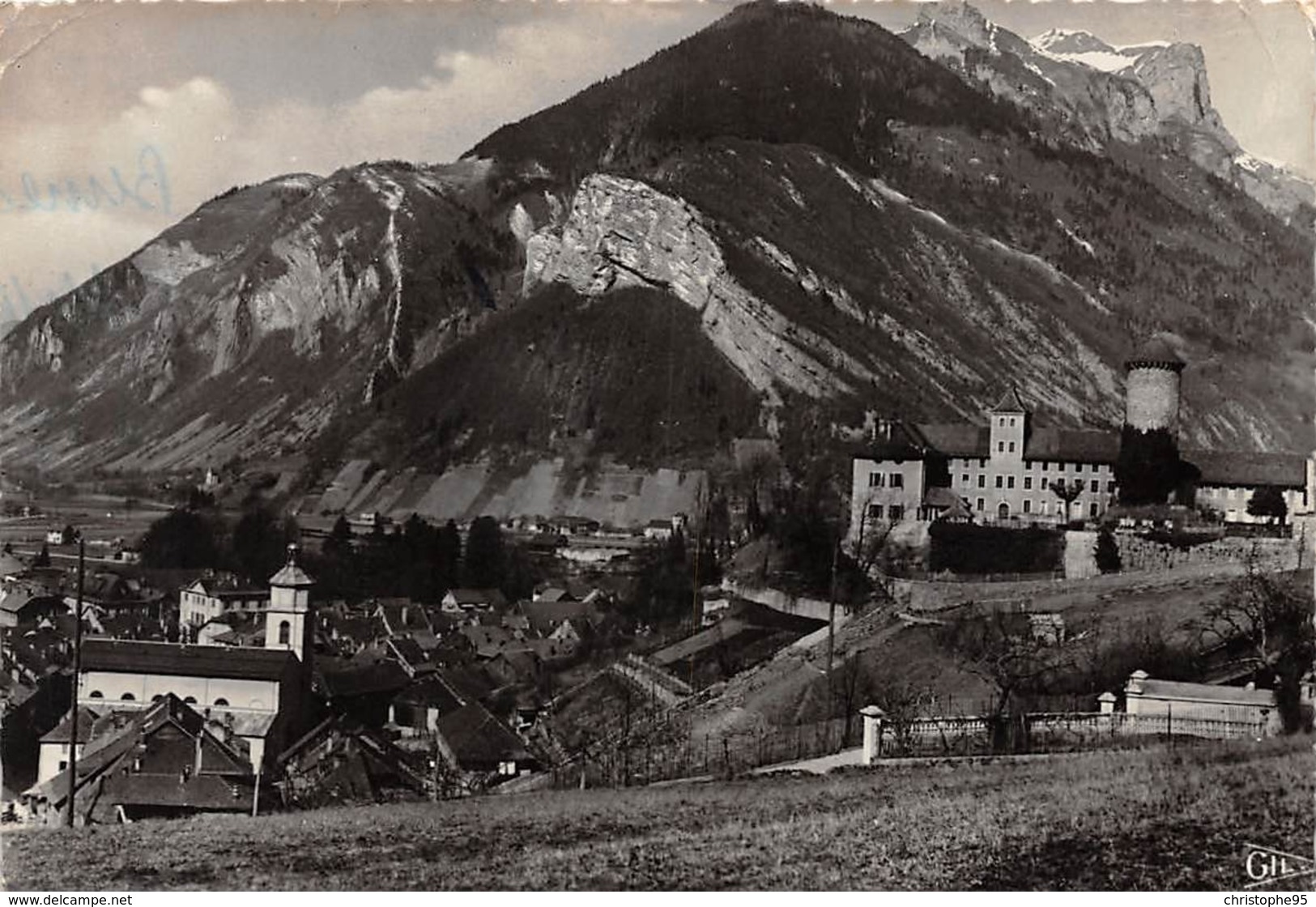 74 .n° 21791 . Faverges . Le Chateau Et L Arclosan .vue Generale . Cpsm.10.5 X 15cm .en L Etat . - Faverges