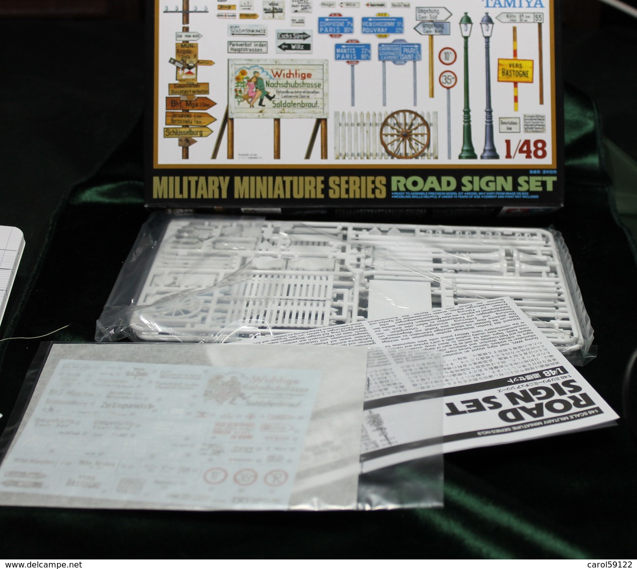 Maquette TAMIYA 1/48 Road Sign Set - Army