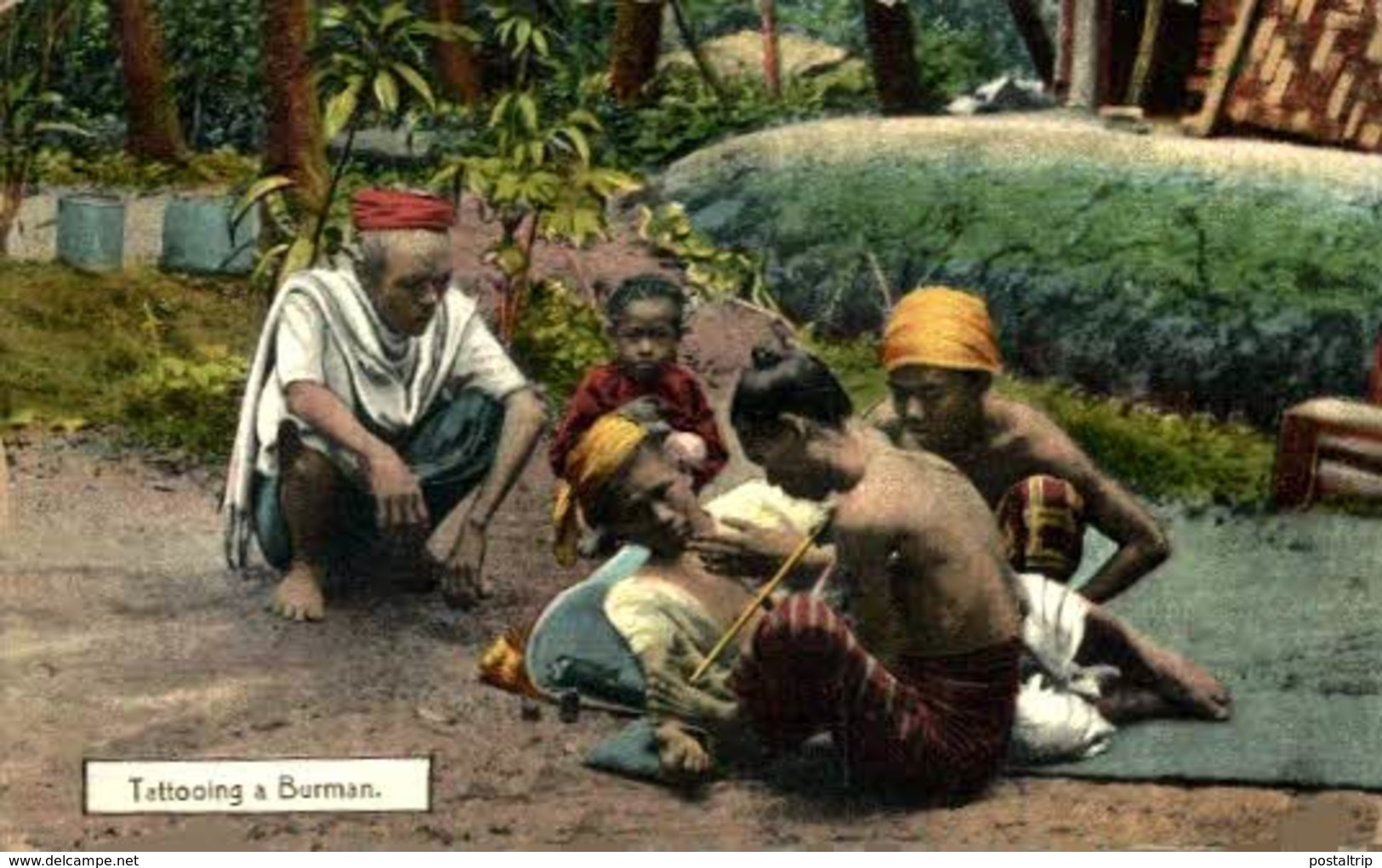 BIRMANIA // BURMA // MYANMAR. TATTOING A BURMAN - Myanmar (Burma)