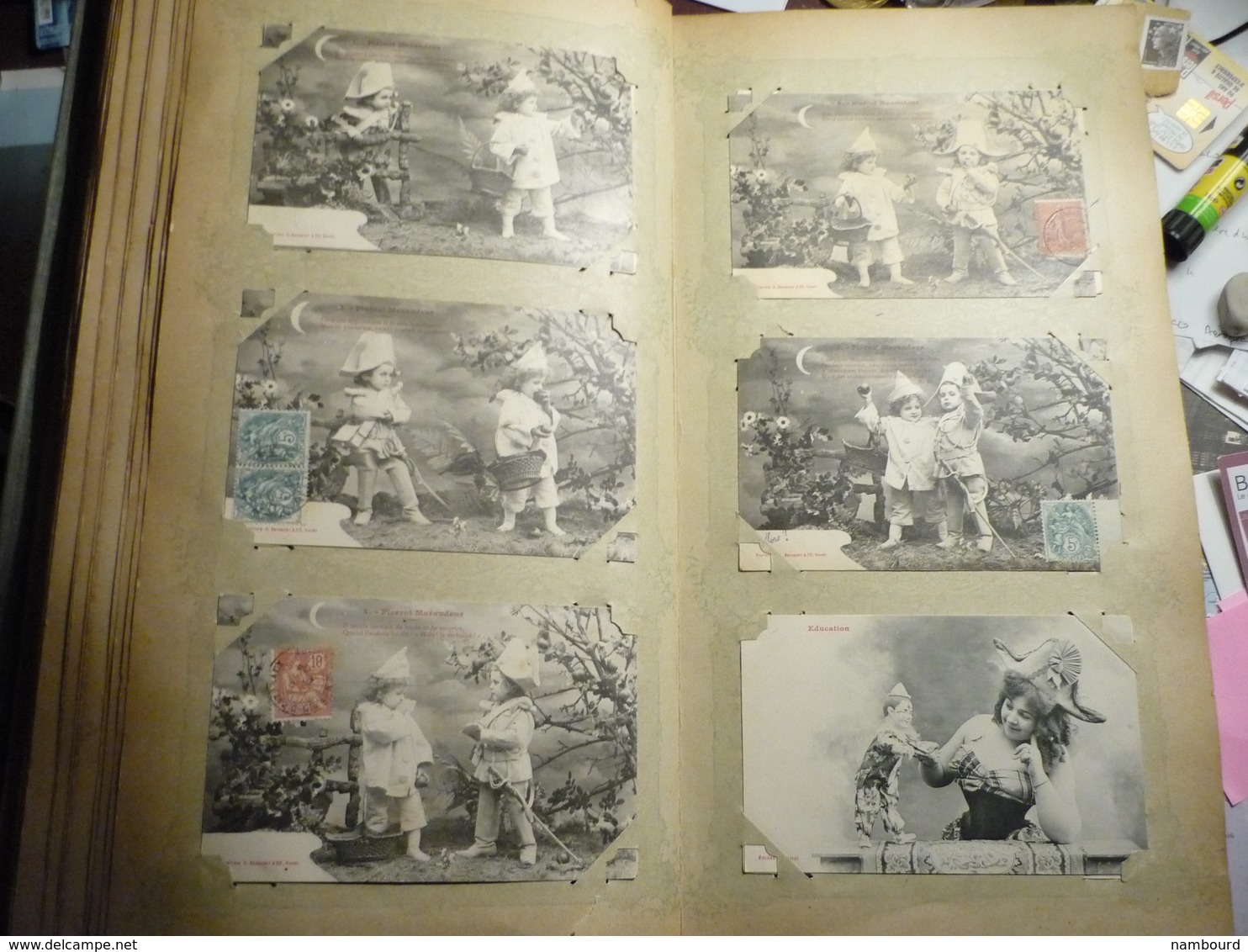 Lot de 696 cartes fantaisie Bergeret dans un gros album ancien de 232 pages