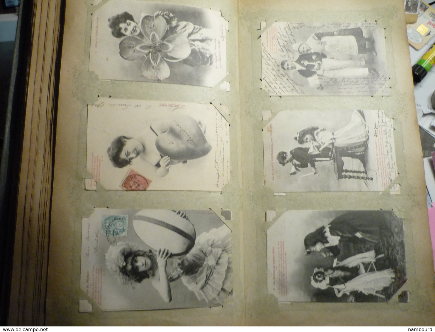 Lot de 696 cartes fantaisie Bergeret dans un gros album ancien de 232 pages