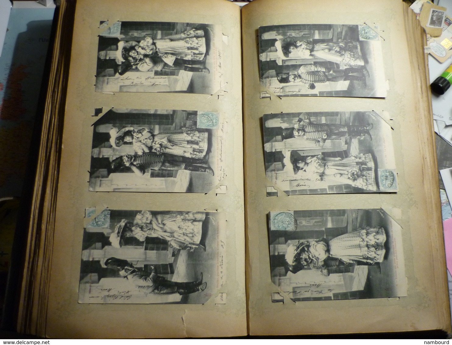 Lot de 696 cartes fantaisie Bergeret dans un gros album ancien de 232 pages