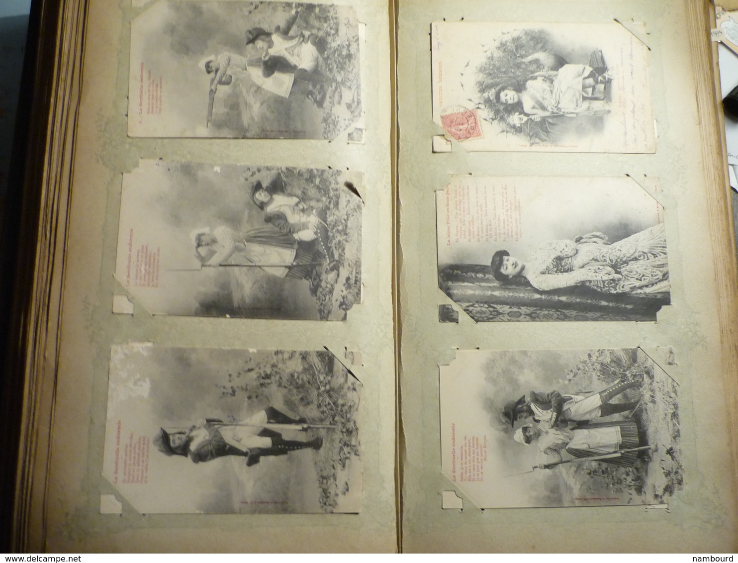 Lot de 696 cartes fantaisie Bergeret dans un gros album ancien de 232 pages