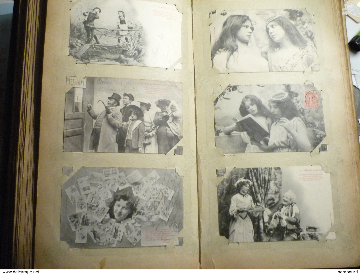 Lot de 696 cartes fantaisie Bergeret dans un gros album ancien de 232 pages