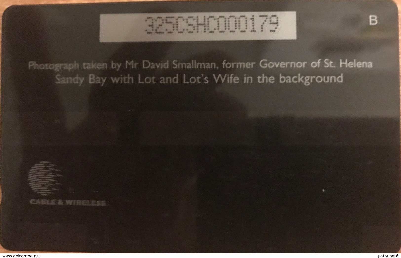 SAINTE-HELENE  -  Cable  § Wireless  -  " Former Governor "  -  £2,00 - Isla Santa Helena