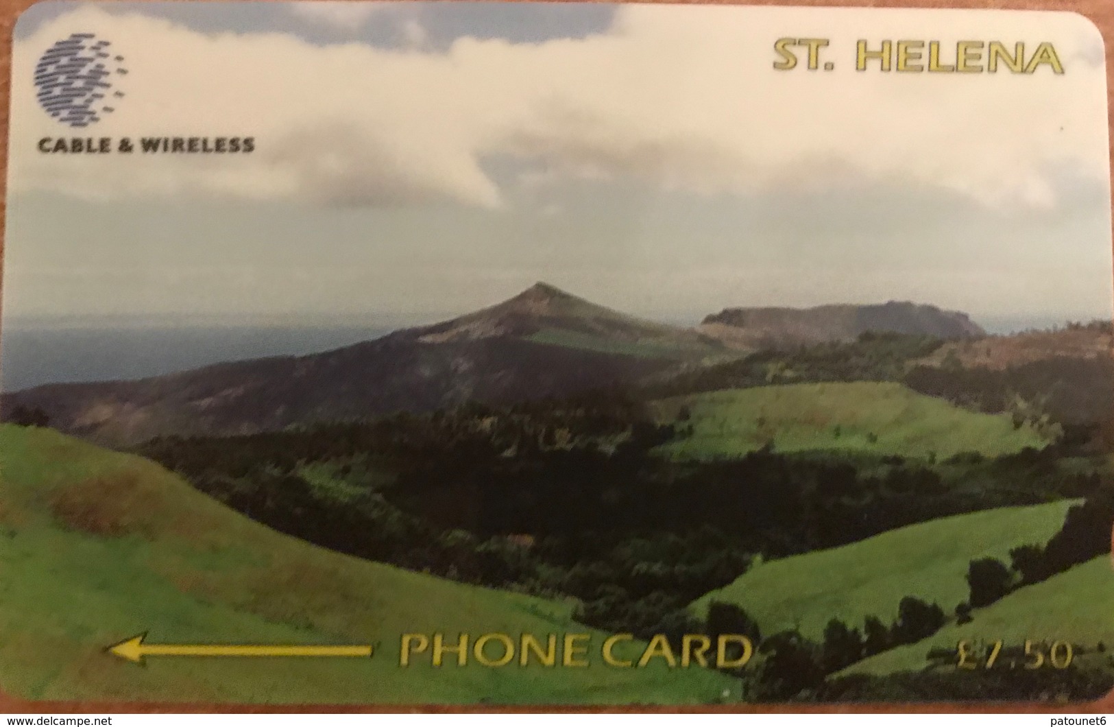 SAINTE-HELENE  -  Cable  § Wireless  -  " Former Governor "  -  £7,50 - St. Helena Island