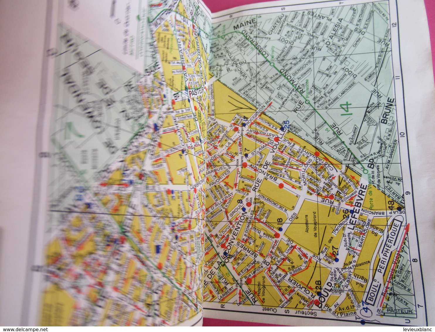 Guide Plan de PARIS ancien/ Editions l'Indispensable/ Indicateur des Rues de Paris/Lignes de Métro/1962       PGC314