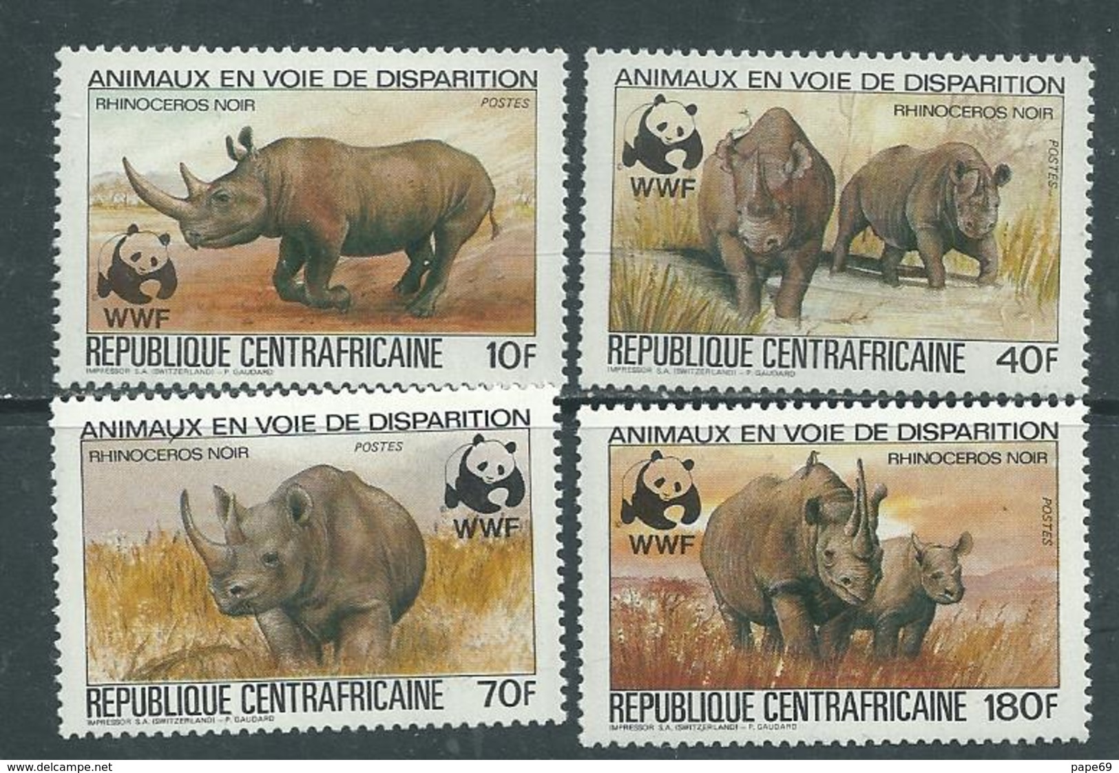 Centrafricaine  N° 608 / 11 XX Animaux En Voie De Disparition  : Rhinocéros : La Série Des 4 Valeurs Sans Charnière, TB - Centrafricaine (République)