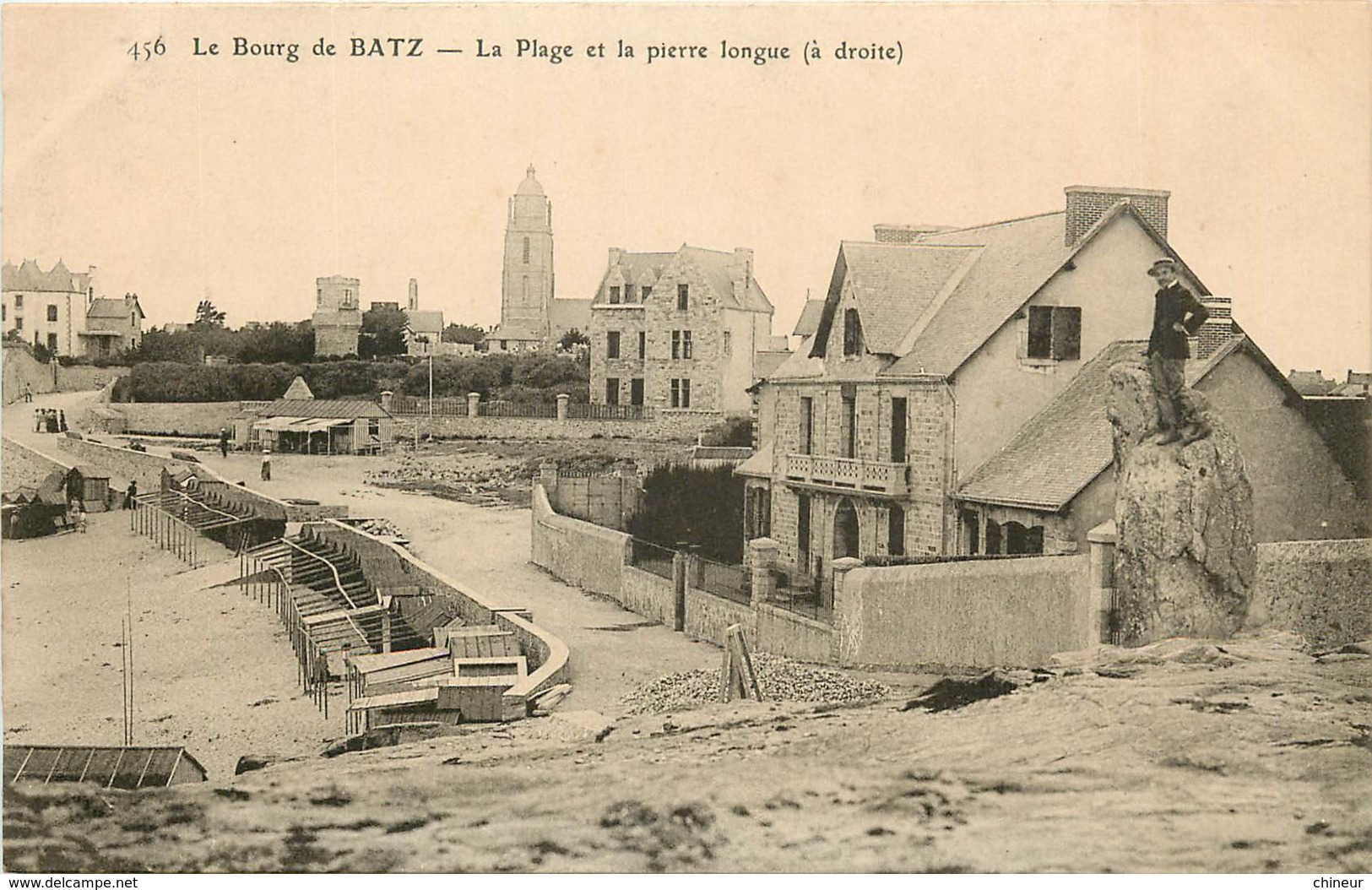 LE BOURG DE BATZ LA PLAGE ET LA PIERRE LONGUE - Batz-sur-Mer (Bourg De B.)