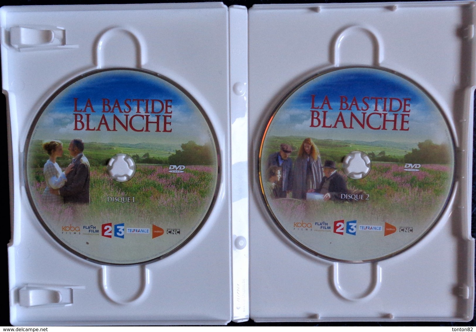 La Bastide Blanche - Bernard Lecoq - Julien Guiomar - Léa Bosco- ( Deux DVD )  . - Séries Et Programmes TV