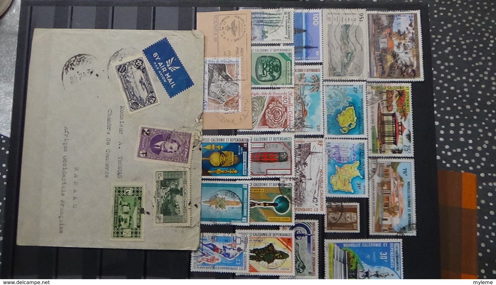 A327  Collection des anciennes colonies Françaises dont bonnes valeurs PA d'Andorre Côte très sympa. A saisir !!!