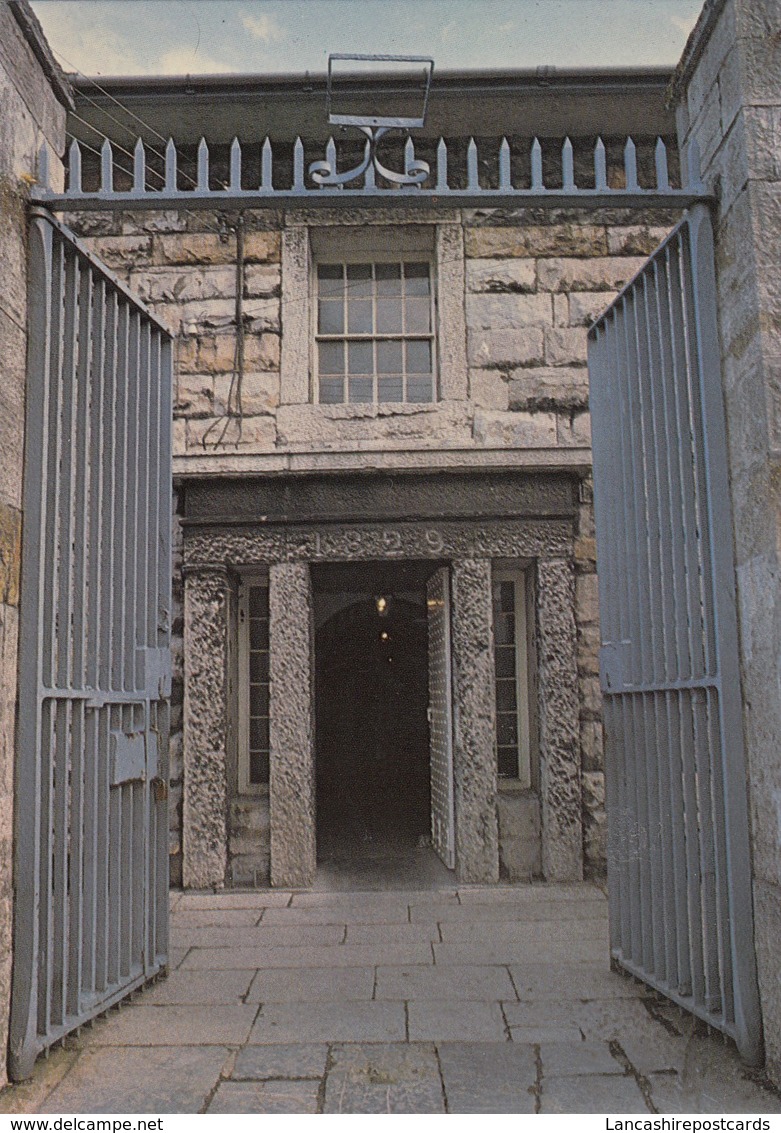 Postcard Beaumaris Gaol The Main Entrance My Ref  B24102 - Anglesey