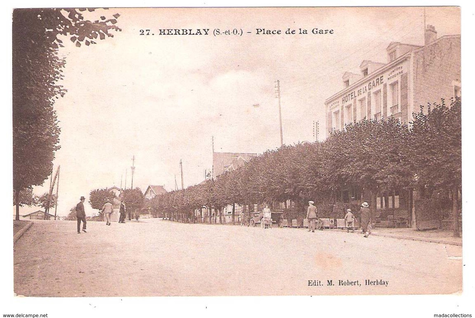 Herblay (95 - Val D'Oise) Place De La Gare - Herblay