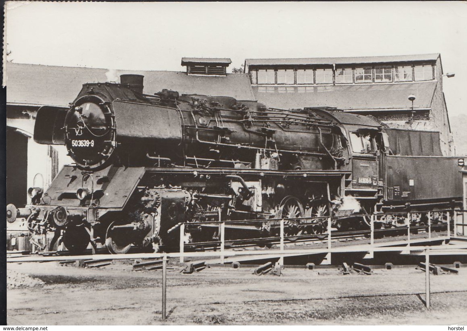 D-01683 Nossen - Bahnbetriebswerk - BR 50.35-37 -  Sommer 1980 Auf Der Drehscheibe - Train - Nice Stamp - Nossen