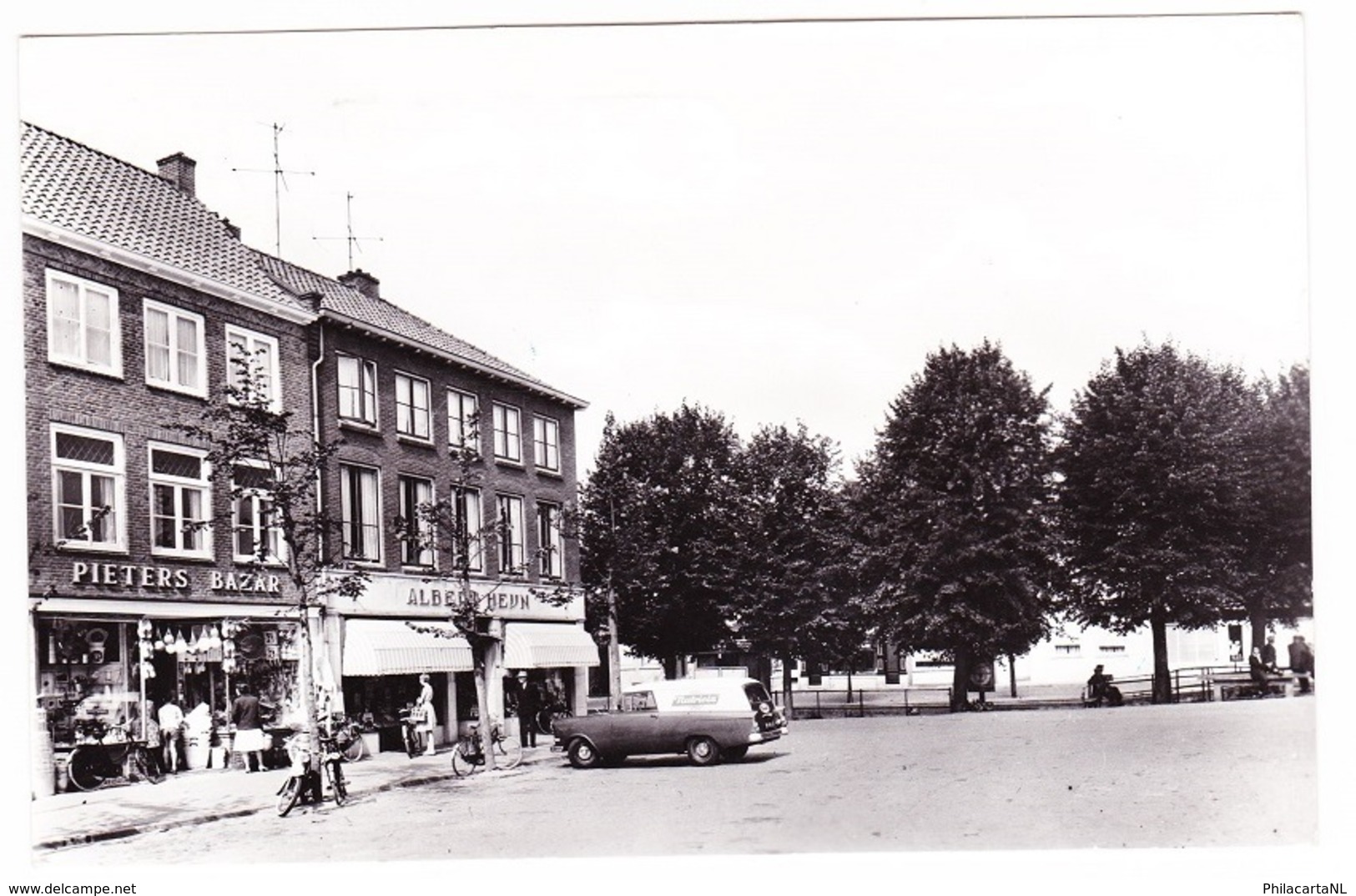 Zevenbergen - Markt Met Visbank - 1965 - Zevenbergen