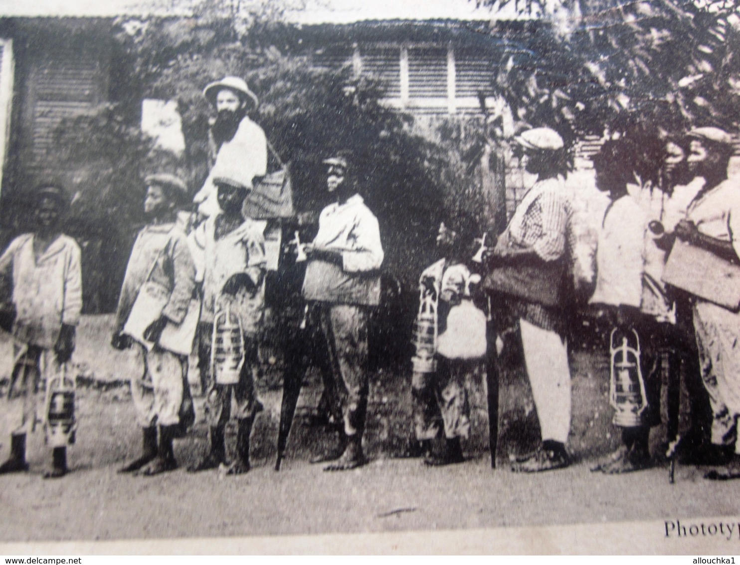 CPA Guinée Française MISSIONS DES P.P. DU ST ESPRIT DÉPART DES CATÉCHISTES Carte Postale Afrique Guinée Ex Colonie - Guinée Française