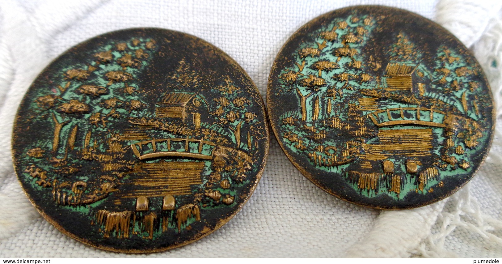 XIX ° PAIRE DE BOUTONS JAPONAIS SHAKUDO . 30 Mm . PAYSAGE . JARDIN  LOT OF 2 RARE JAPANESE BUTTONS . MEIJI - Boutons