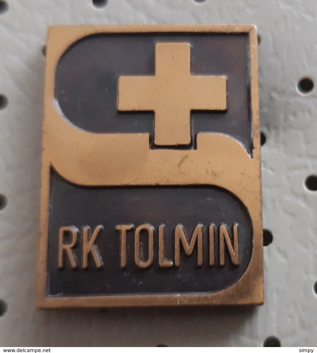 RED CROSS RK Tolmin Slovenia Pin - Geneeskunde