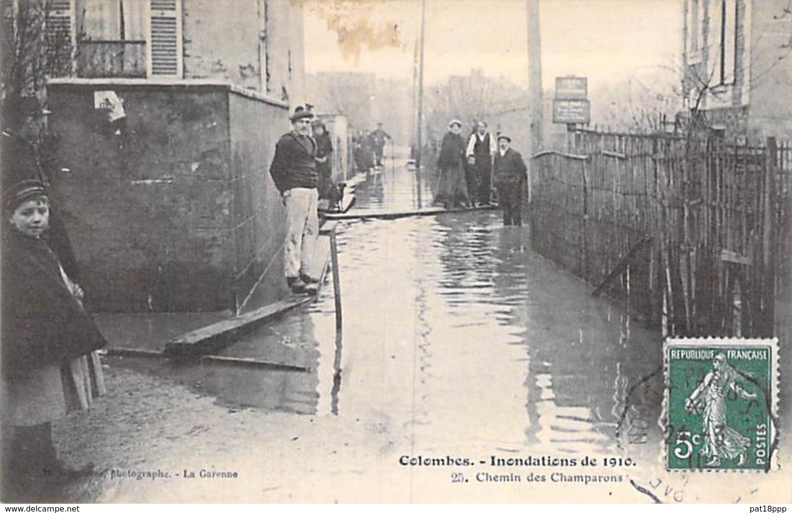 92 - COLOMBES ( Inondations 1910 - Crues De La Seine )  Chemin Des Champarons  ... CPA  - Hauts De Seine - Colombes