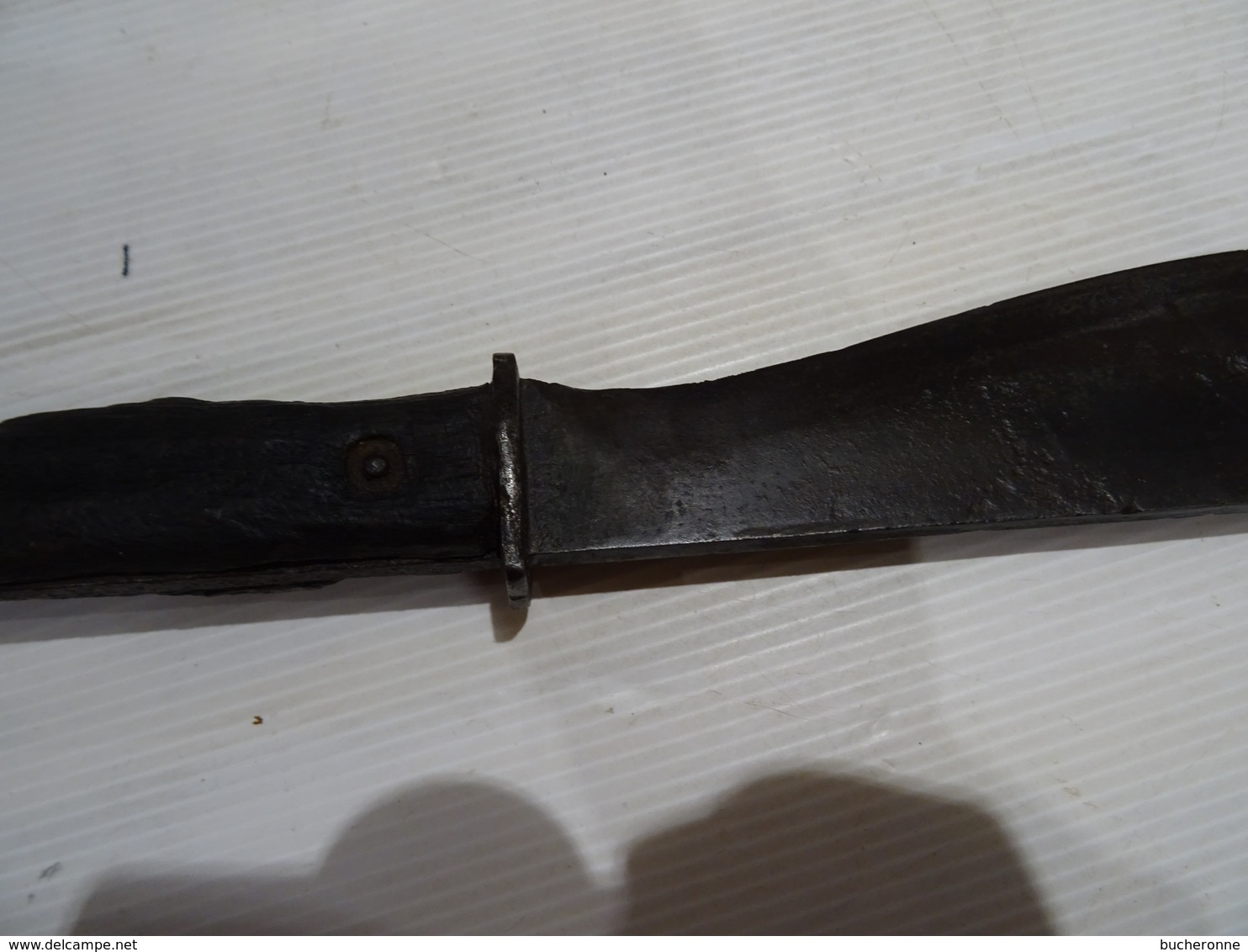 ancienne baïonnette ? machette poignard  lame de 26 cm L. totale 38 cm dans l'état voir photo gravé U S  191.