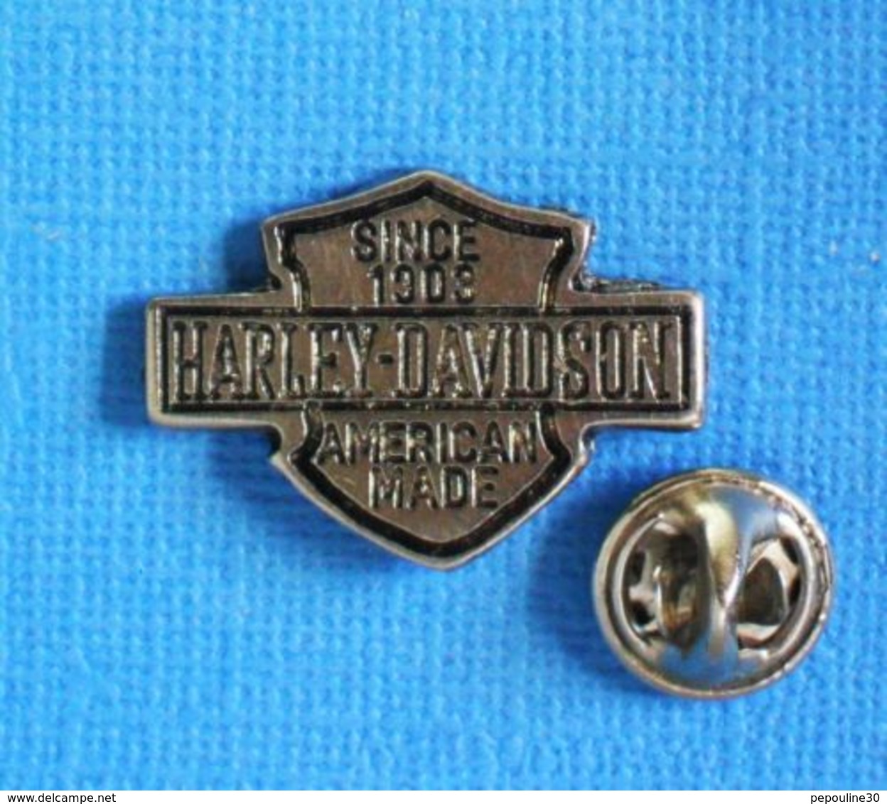 1 PIN'S //  ** SINCE 1903 / HARLEY-DAVIDSON / AMIRICAN MADE ** - Motorfietsen