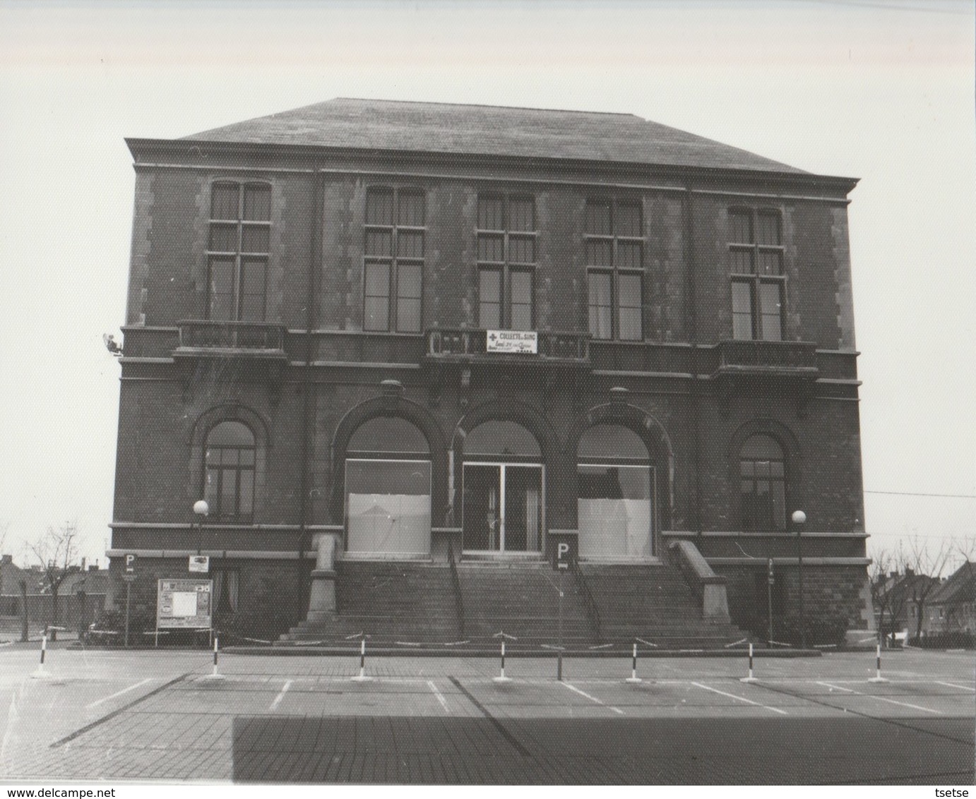 Hornu - Maison Communale ... Photo Années 80 - Boussu