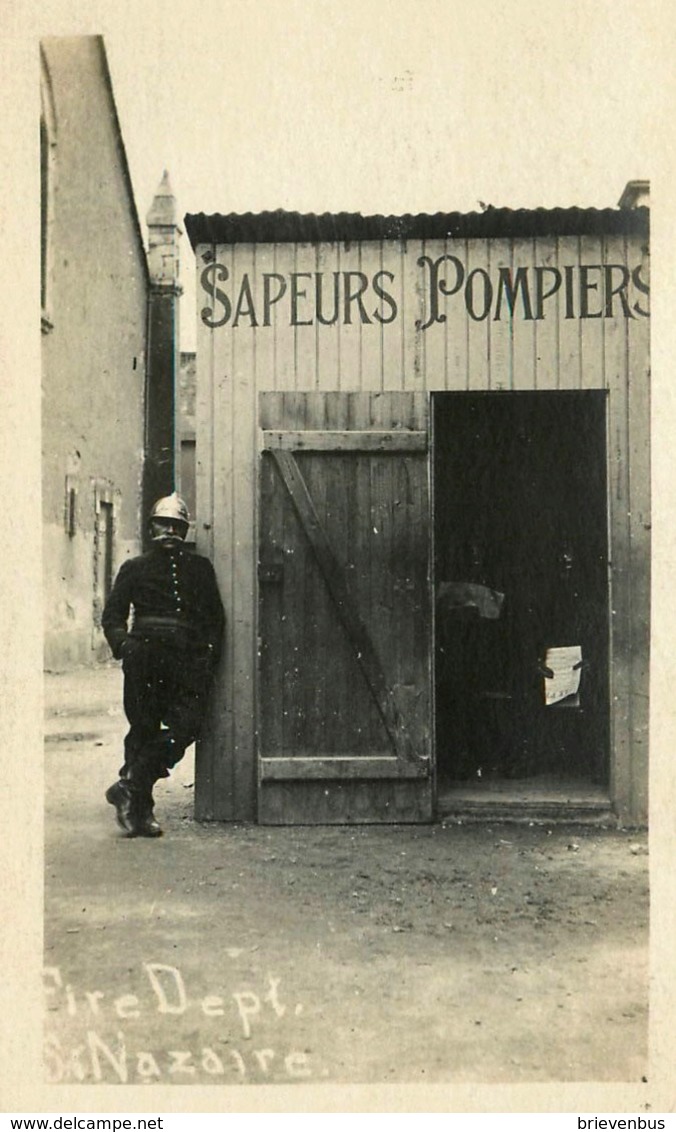 RPCP :Saint Nazaire, Fire Depot , Brandweer, Feuerwehrauto,Fire, Photo Of Old Postcard, 2 Scans - Automobiles