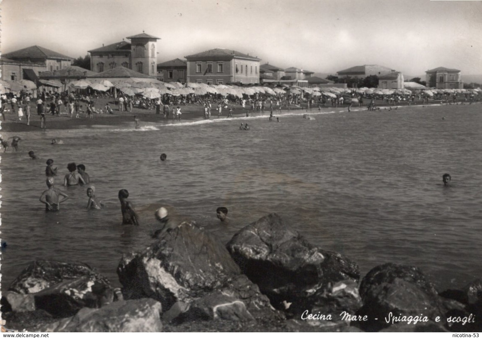 CT-03399- CECINA MARE ( LIVORNO ) SPIAGGIA E SCOGLI  VIAGGIATA PRIMI ANNI 1950 - Altri & Non Classificati