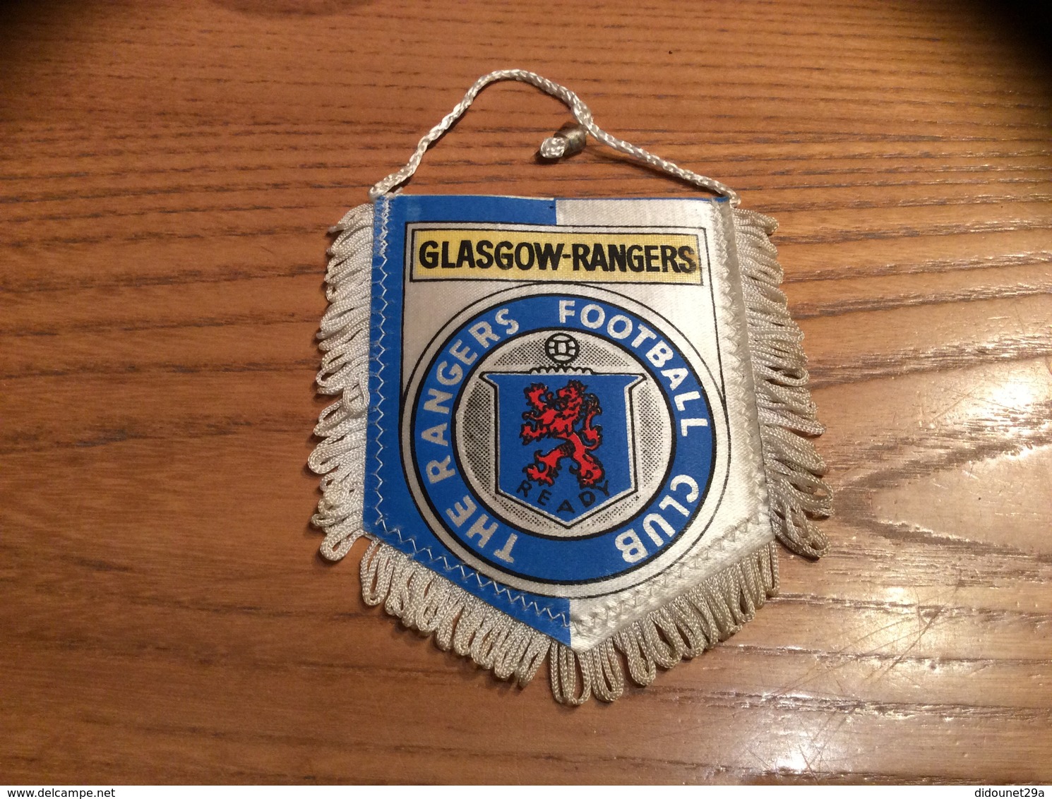 Fanion Football «GLASGOW-RANGERS» (Ecosse) - Habillement, Souvenirs & Autres