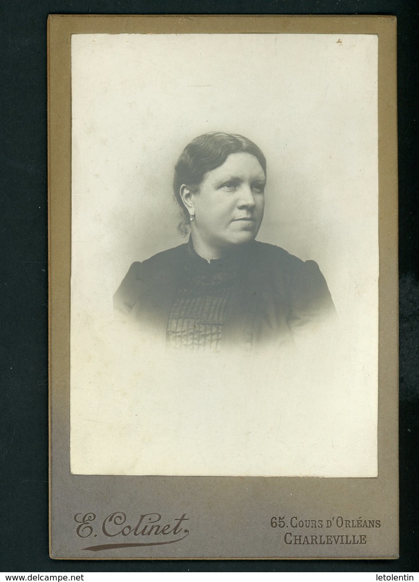 PHOTO ORIGINALE (9,5X13) SUR CARTON (10,5X16,5) -  PORTRAIT D'UNE JEUNE FEMME PAR E. COLINET À CHARLEVILLE - Anciennes (Av. 1900)