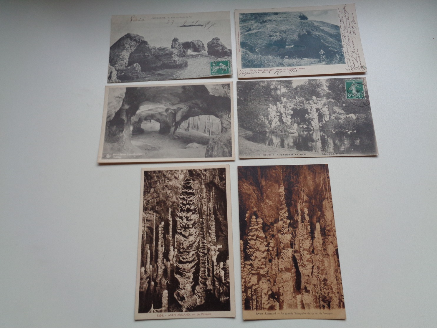 Lot de 60 cartes postales d' étranger  grottes  grotte  Lot van 60 postkaarten van buitenland  grotten  grot  - 60 scans