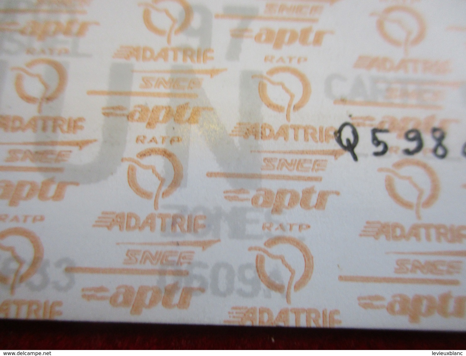 Tickets ancien / Metropolitain/2émeClasse  / 7 Coupons mensuels de Carte Orange /1996 - 1997   TCK3