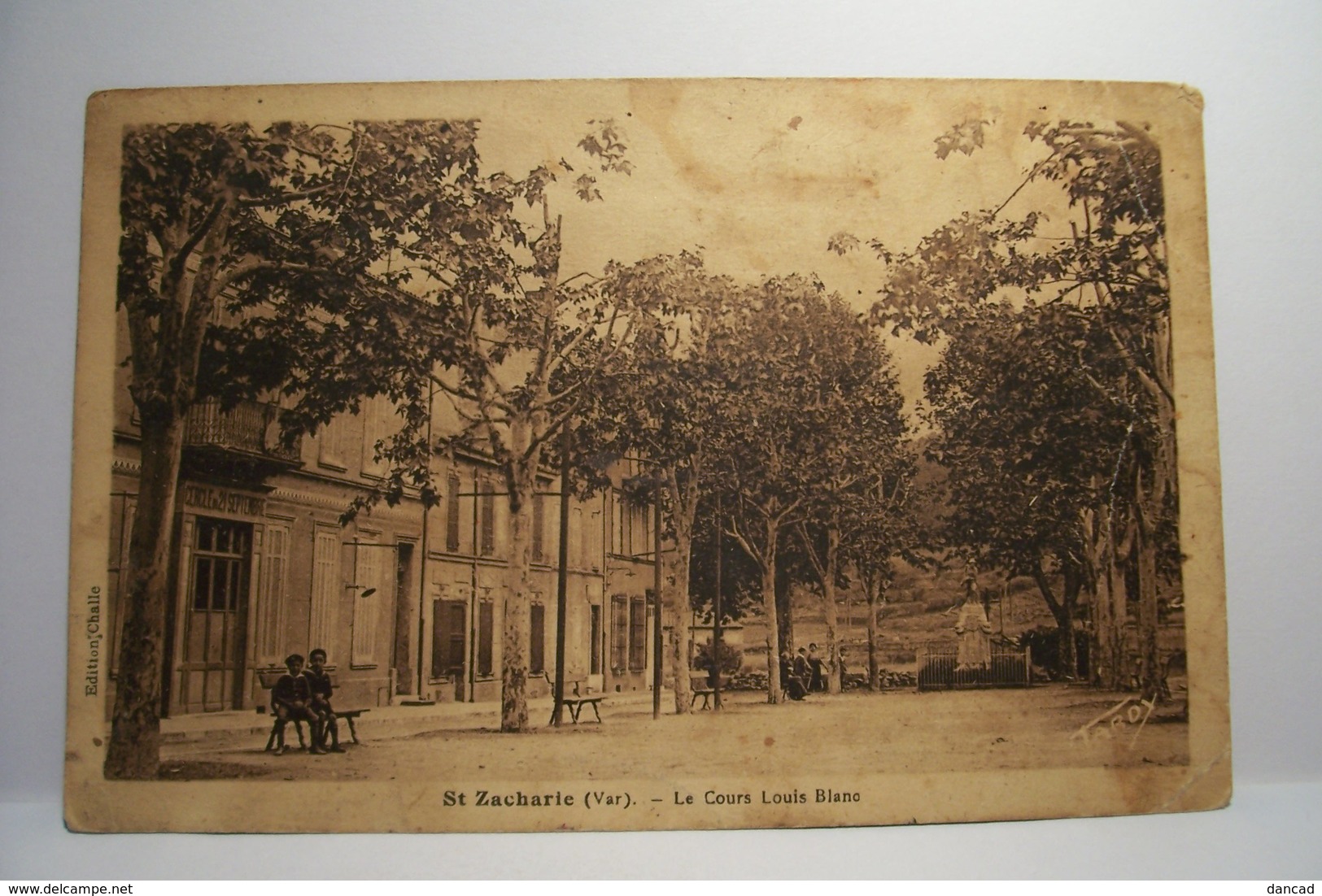 SAINT-ZACHARIE   -Le Cours  Louis Blanc ( En L'état ) - Saint-Zacharie