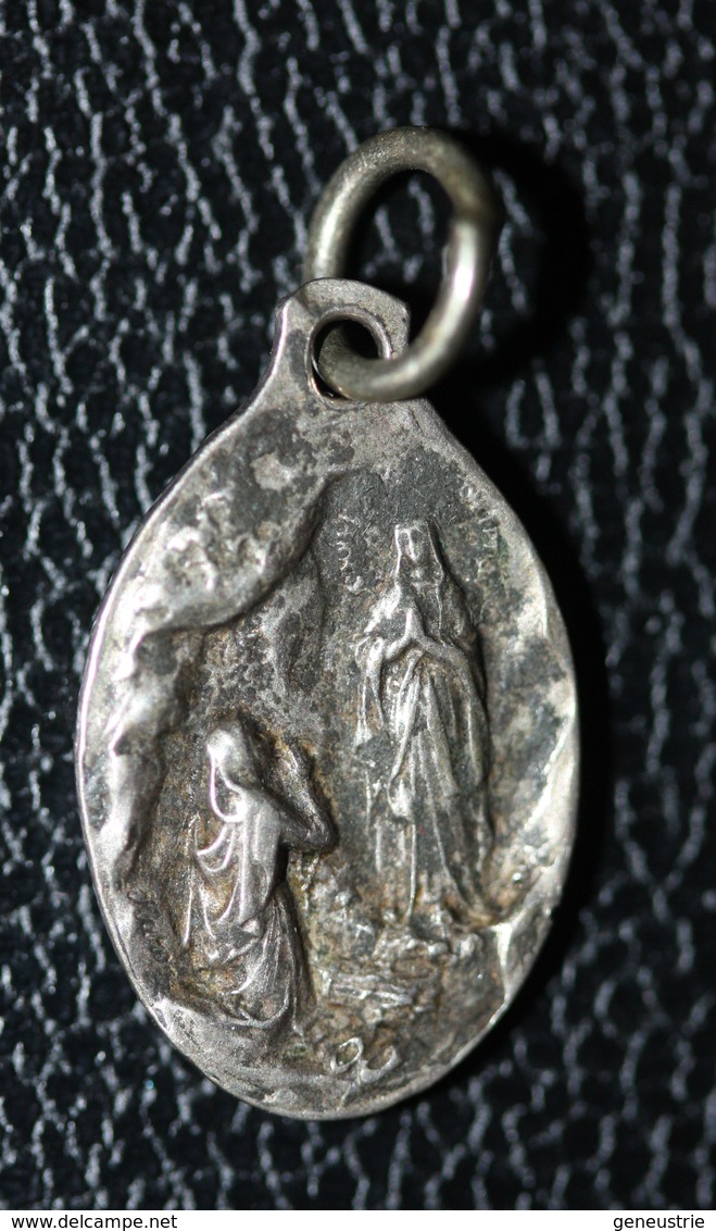 Pendentif Médaille Religieuse Argent 800 XIXe "Notre-Dame De Lourdes" Religious Medal - Religion & Esotérisme