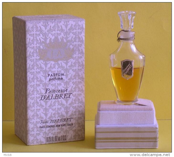 PARFUM PRINCESSE D'ALBRET - FLACON NON OUVERT ET BOITE - JEAN D'ALBRET -  6 SCANS - Women