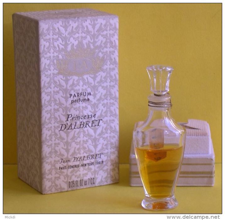 PARFUM PRINCESSE D'ALBRET - FLACON NON OUVERT ET BOITE - JEAN D'ALBRET -  6 SCANS - Women