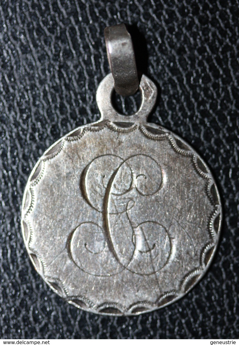 Pendentif Médaille Religieuse Argent 800 Gravée Main XIXe "Médaille De Communion" Religious Medal - Religion & Esotérisme