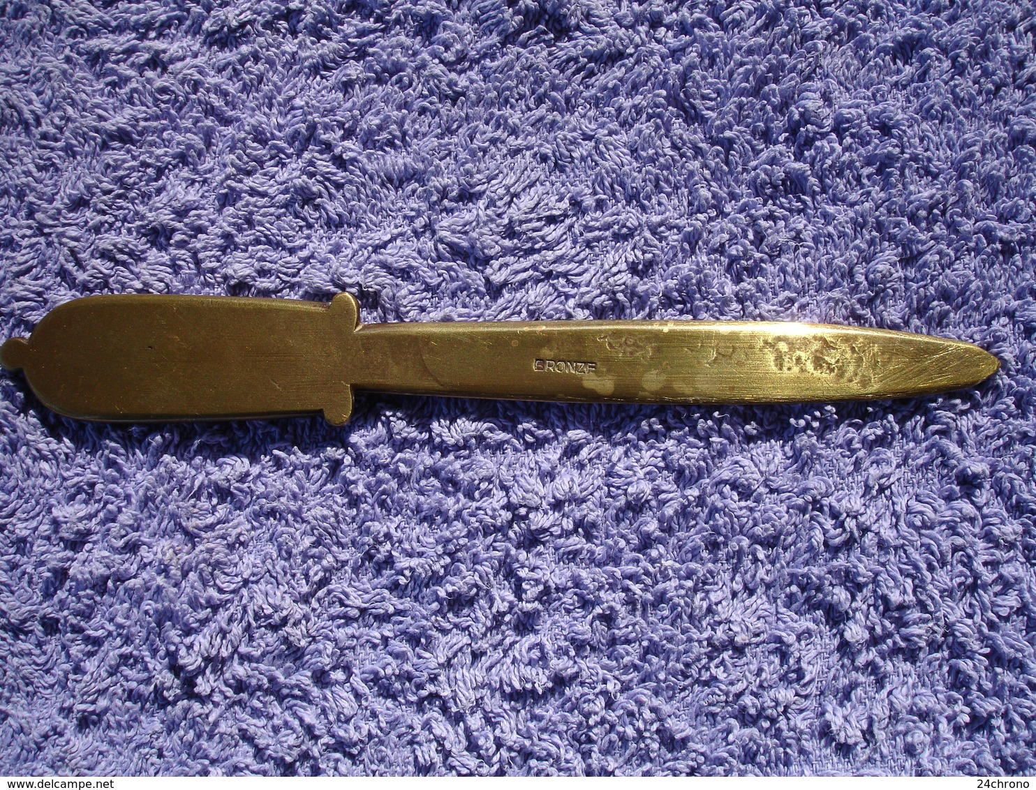 Ancien Ouvre Lettres, Coupe Papier En Bronze, Signature Vitello, Decor Bateau à Voile (20-386) - Letter-opener