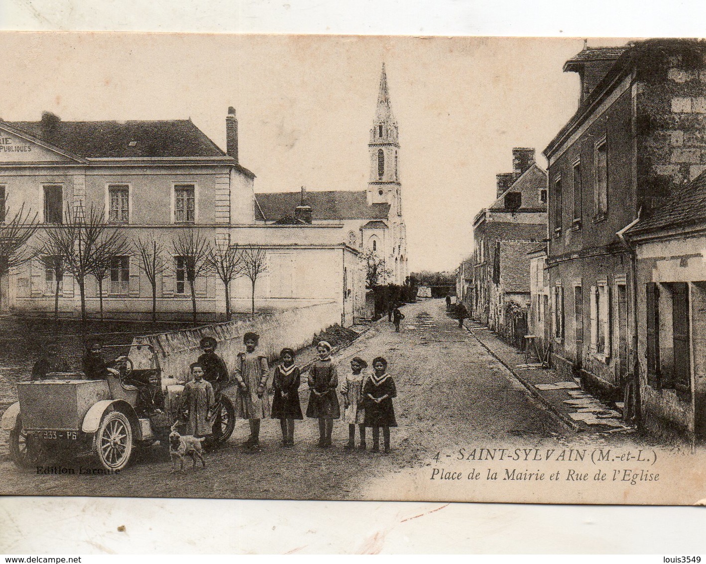 St -  Sylvain -    Place  De  La  Mairie  Et  L' église. - Autres & Non Classés