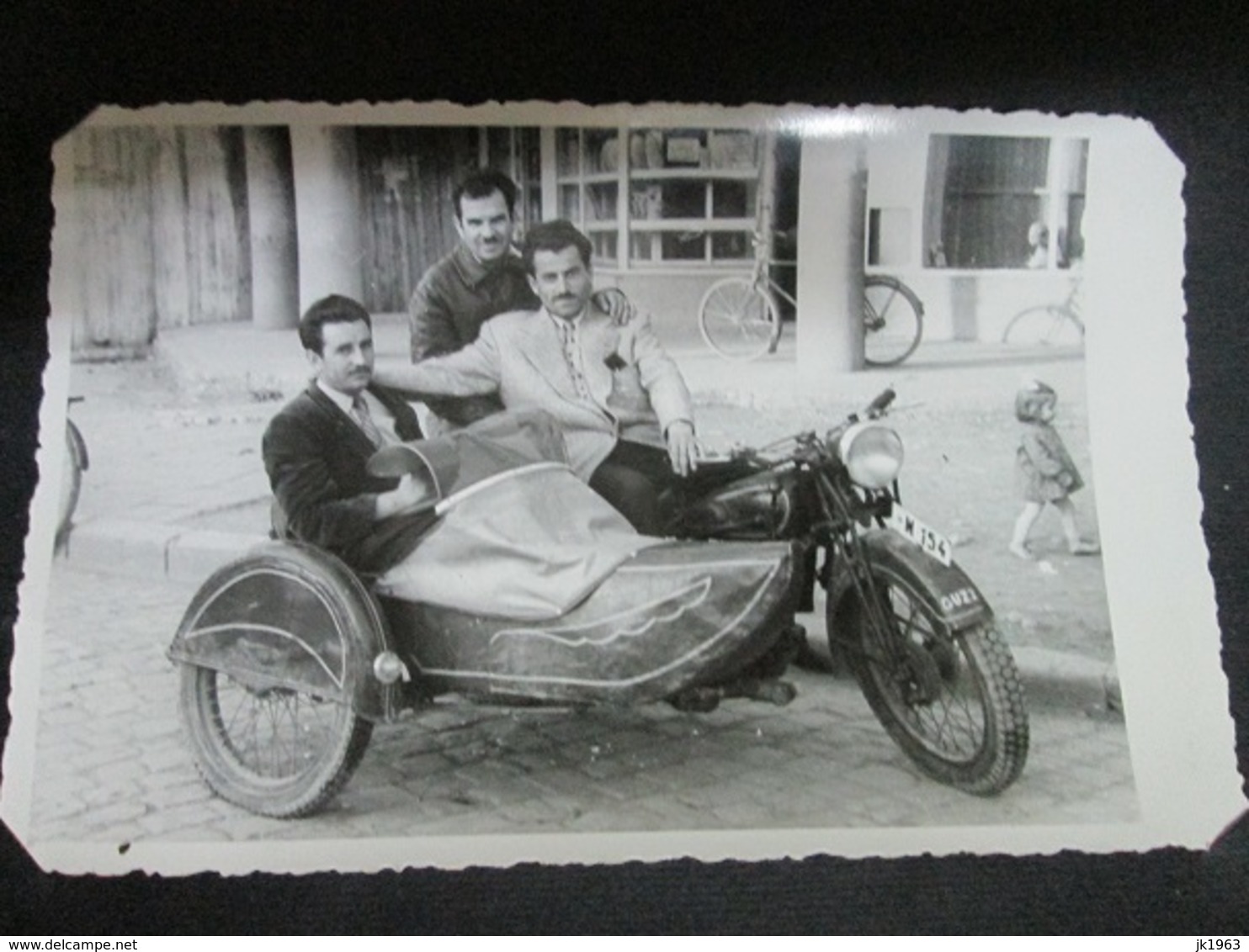 THREE FRIENDS IN OLD MOTORCYCLE GUZZ(I ?)  WITH SIDECAR, SKOPJE 1949, THREE PHOTOS - Automobiles