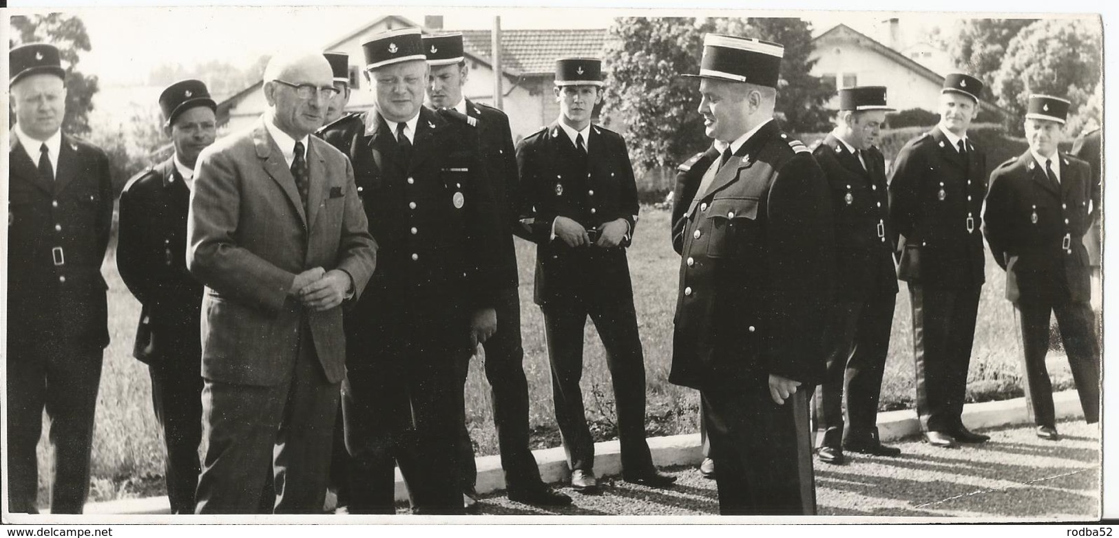 Belle  Photo - Groupe De Douaniers - Douane - Besançon Montbéliard - Altri & Non Classificati